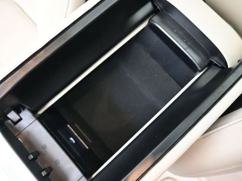 New 2025 Mercedes-Benz C 300 Sedan image 19