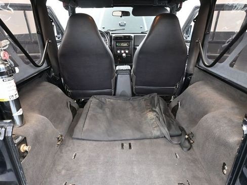 Used 2002 Jeep Wrangler X image 26