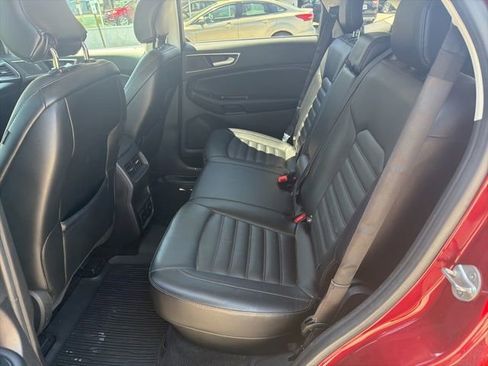 Used 2017 Ford Edge SEL w/ Equipment Group 201A AWD/4WD image 10