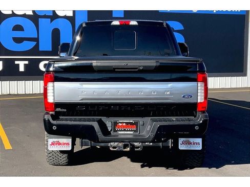 Used 2017 Ford F350 Platinum w/ Platinum Ultimate Package image 4