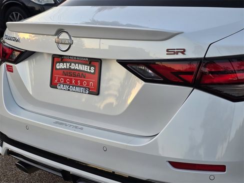 New 2025 Nissan Sentra SR w/ SR Premium Package image 7