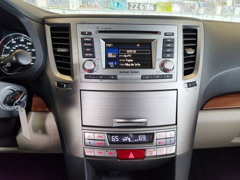 Used 2013 Subaru Outback 2.5i Limited w/ Moonroof Pkg image 13