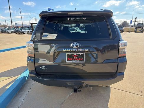 Used 2024 Toyota 4Runner SR5 image 17