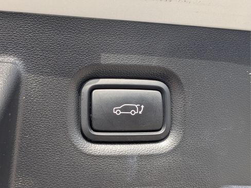 Used 2022 Hyundai Ioniq 5 SEL w/ Cargo Package RWD image 15