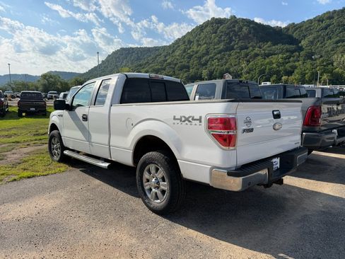 Used 2011 Ford F150 XLT w/ XLT Chrome Pkg AWD/4WD image 3