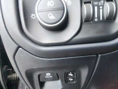 Used 2020 RAM 1500 Limited AWD/4WD image 19