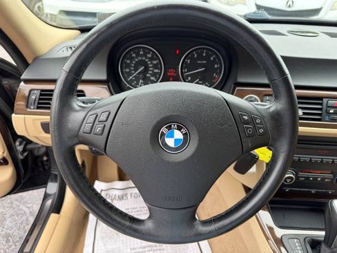 Used 2009 BMW 328i xDrive Sedan AWD/4WD image 19