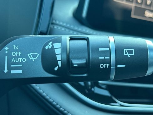 Certified 2025 INFINITI QX60 Luxe w/ Black Edition image 42