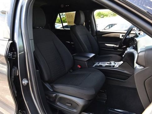 Used 2020 Ford Explorer XLT w/ Comfort Package AWD/4WD image 20