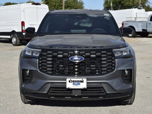 New 2026 Ford Explorer ST-Line w/ ST-Line Street Pack image 2