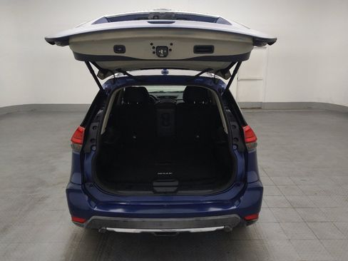 Used 2017 Nissan Rogue SV w/ SV Premium Package FWD image 29