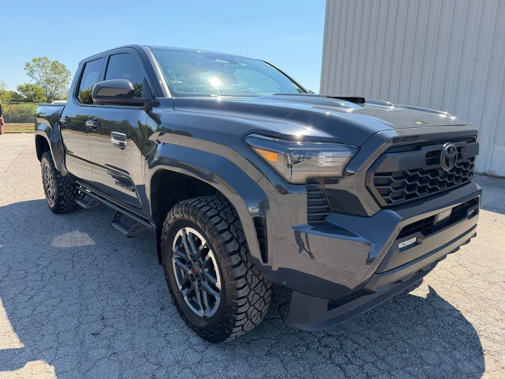 Used 2024 Toyota Tacoma TRD Sport AWD/4WD image 3