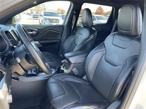 Used 2019 Jeep Cherokee High Altitude image 23