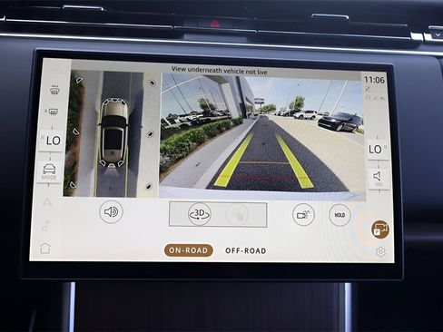 New 2025 Land Rover Range Rover SE image 25