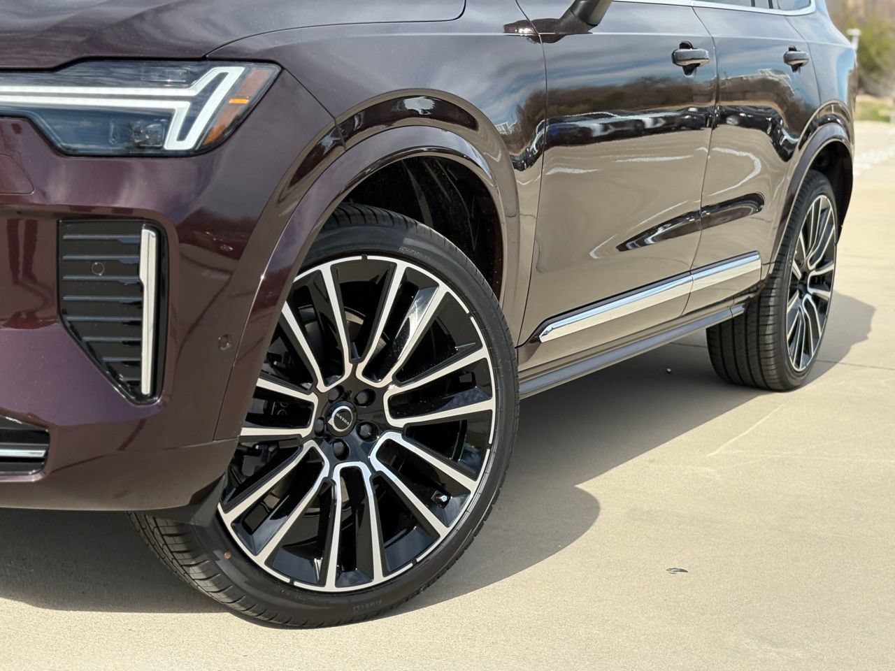 New 2026 Volvo XC90 B6 Plus AWD/4WD image 8