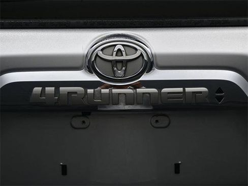 Certified 2016 Toyota 4Runner Limited image 16