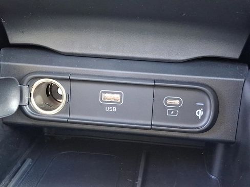 Used 2025 Kia Telluride EX AWD/4WD image 8