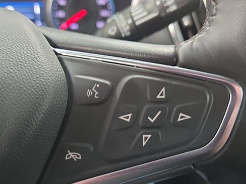 Used 2024 Chevrolet Equinox LT image 17