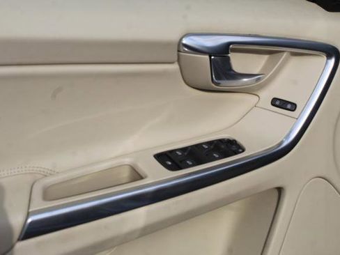 Used 2015 Volvo XC60 T6 image 13