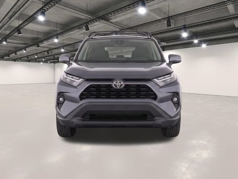 Used 2025 Toyota RAV4 XLE Premium FWD image 5
