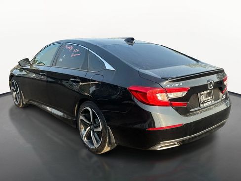 Used 2018 Honda Accord Sport image 5