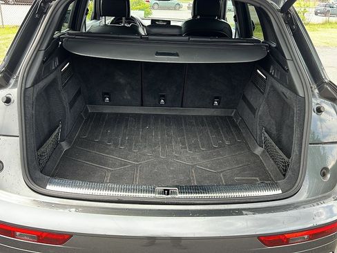 Used 2018 Audi SQ5 Premium Plus image 10