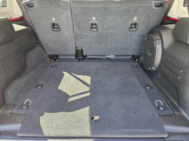Used 2026 Jeep Wrangler Unlimited Sahara AWD/4WD image 40