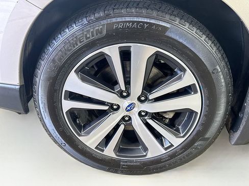 Used 2019 Subaru Outback 2.5i Limited w/ Popular Package #2 image 40