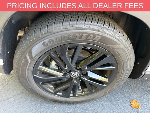 Used 2026 Toyota Corolla Cross AWD Hybrid w/ Convenience Package image 16
