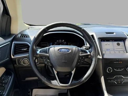 Used 2019 Ford Edge SEL w/ Equipment Group 201A FWD image 27