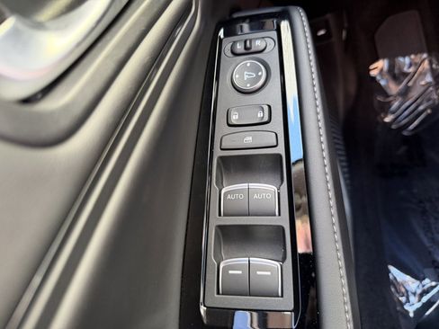 Used 2024 Honda Accord Touring image 26