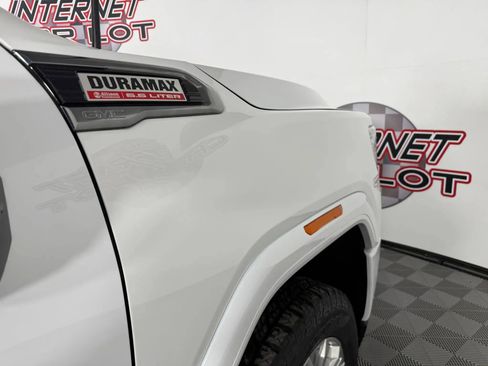 Used 2022 GMC Sierra 2500 Denali w/ Denali Ultimate Package AWD/4WD image 36