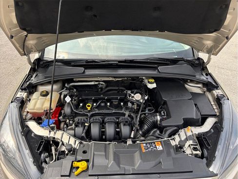Used 2017 Ford Focus SE FWD image 34