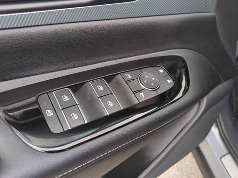 Used 2025 Nissan Murano SL w/ Cargo Package image 24