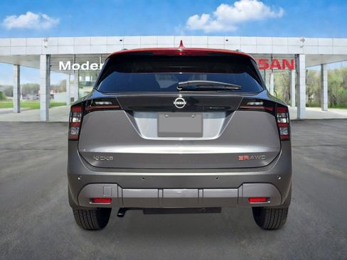 New 2026 Nissan Kicks SR w/ SR Premium Package AWD/4WD image 4