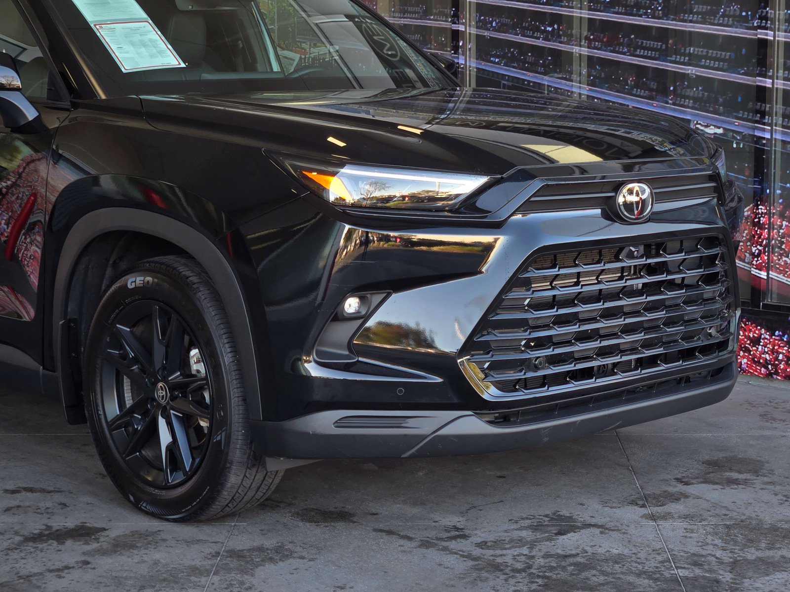 Certified 2025 Toyota Grand Highlander AWD Hybrid image 2