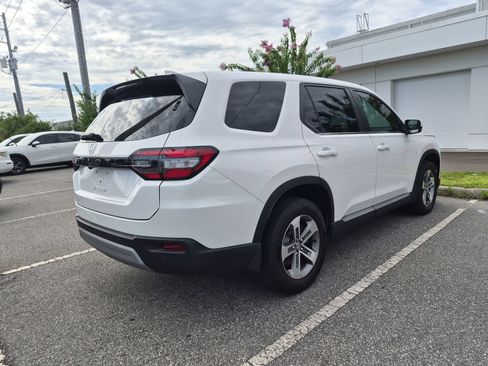 Used 2024 Honda Pilot EX-L image 5