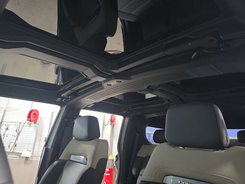 New 2026 GMC Hummer EV SUV AWD/4WD image 30