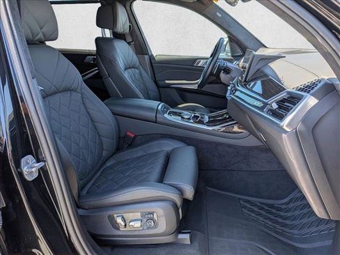 Used 2024 BMW X7 xDrive40i AWD/4WD image 21