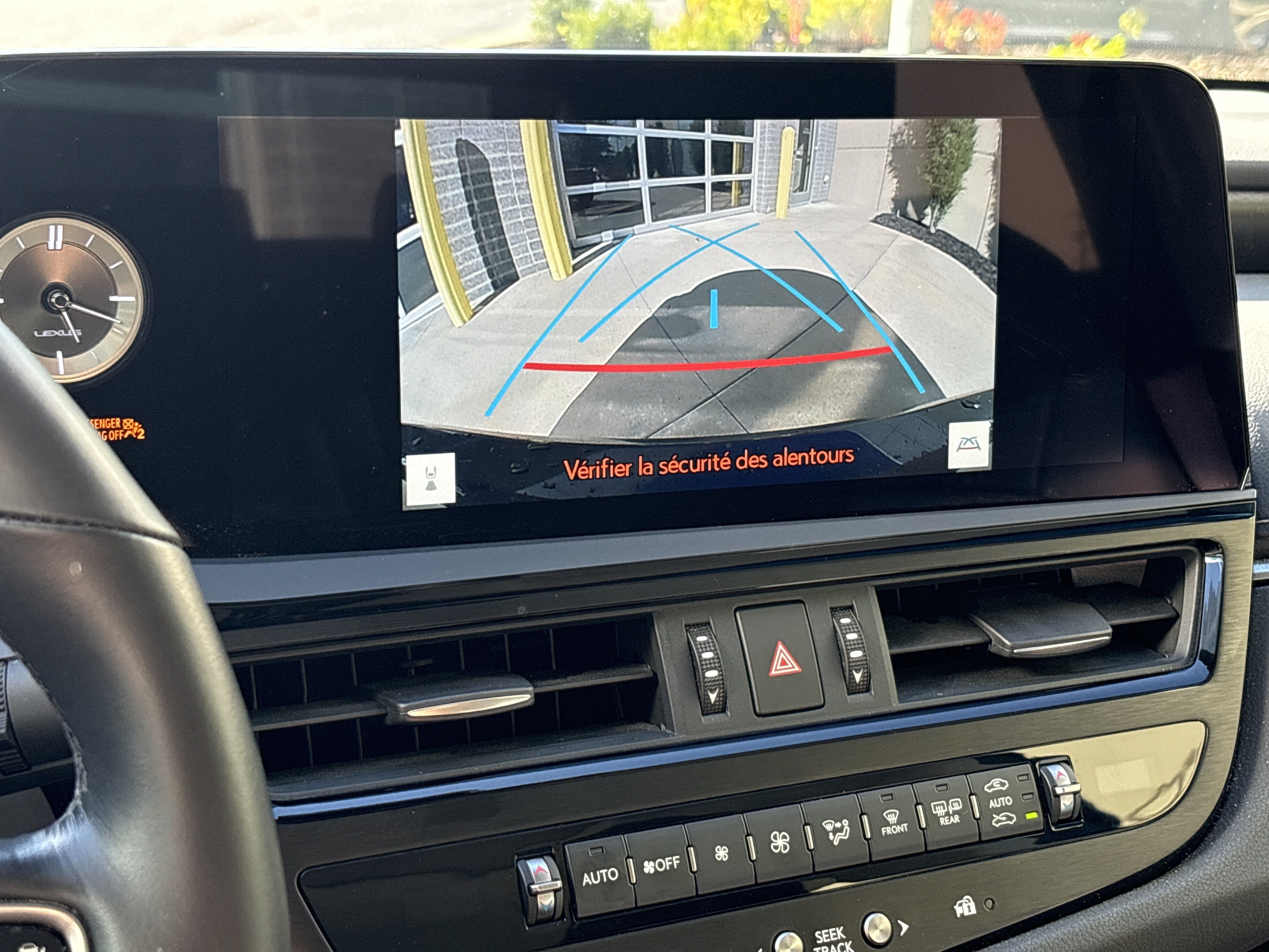 Used 2025 Lexus ES 300h w/ Premium Package FWD image 5