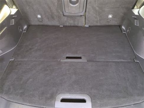 Used 2019 Nissan Rogue image 32
