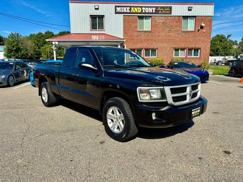 Used 2010 Dodge Dakota Big Horn AWD/4WD image 3
