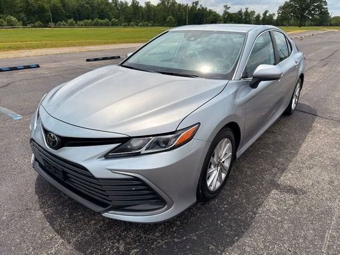 Used 2024 Toyota Camry LE FWD image 11