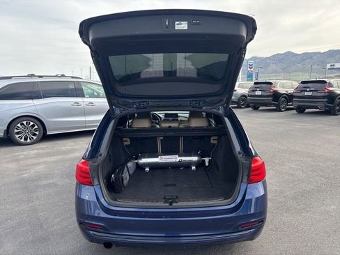 Used 2017 BMW 328d xDrive Wagon AWD/4WD image 29