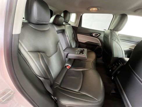 Used 2022 Jeep Compass Limited image 25