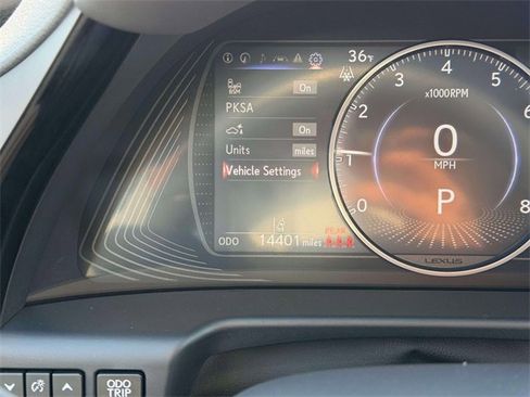 Certified 2024 Lexus ES 350 w/ Premium Package image 31