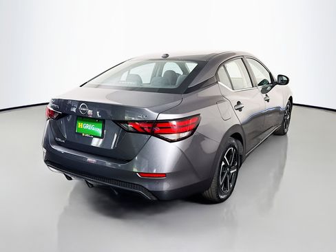 Used 2024 Nissan Sentra SV FWD image 10