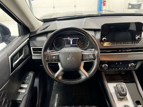 Used 2022 Mitsubishi Outlander SEL AWD/4WD image 11