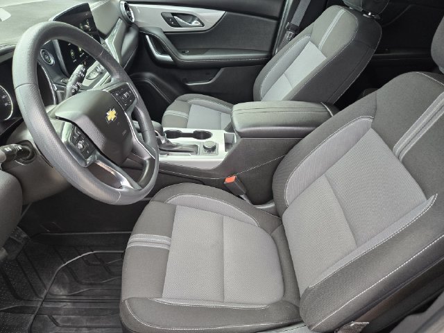 Used 2024 Chevrolet Blazer LT w/ Convenience Package FWD image 13