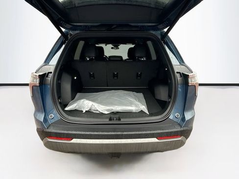 New 2026 Chevrolet Equinox LT w/ Convenience Package II image 28